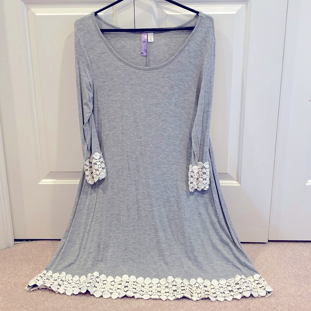 Comfortable Boho Dress with Lace Trim